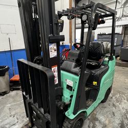 2022 Mitsubishi forklift 3000lb capacity Like New Warranty