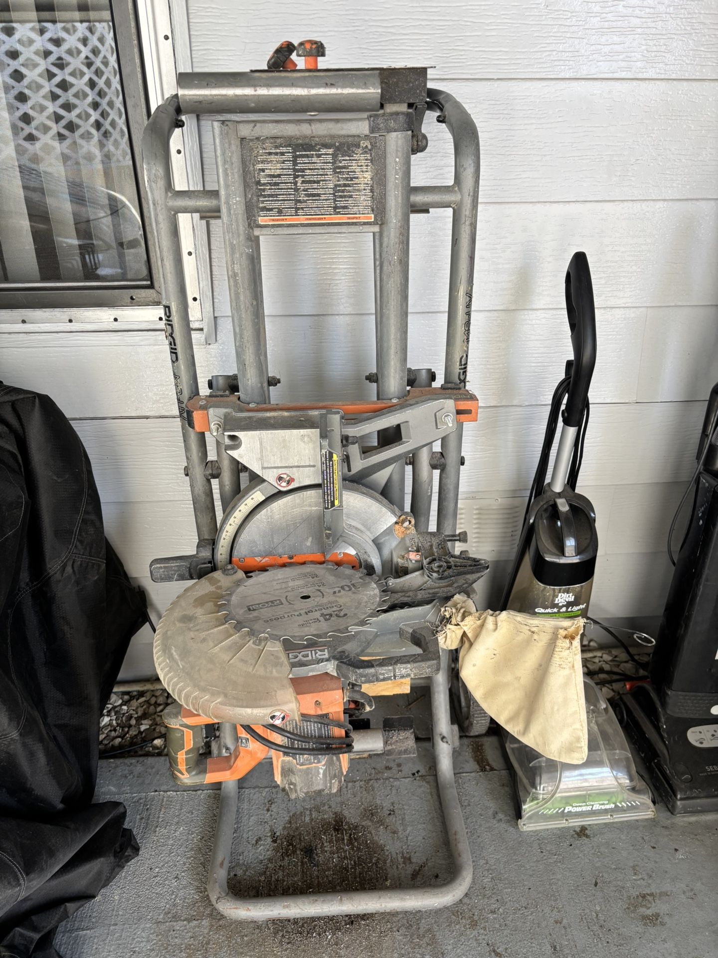 Ridgid 10” miter saw and stand ($195)