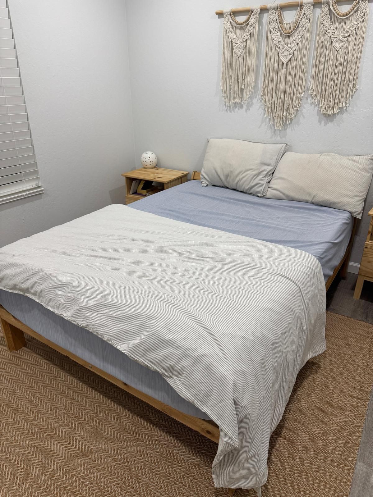 Full Size Bed frame- Like New