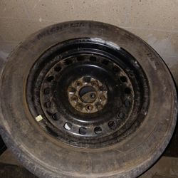 Michelin Defender Tire 225/60R16