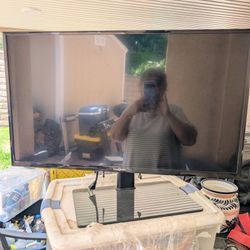 32 In TV Great Condition