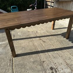 Modern Rustic Dining Table Scalloped Edges. 
