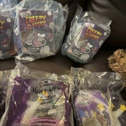 14 Meal Toys. Wendy’s. Bk. Approx 2002 