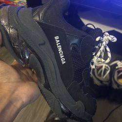 Balenciagas triple s