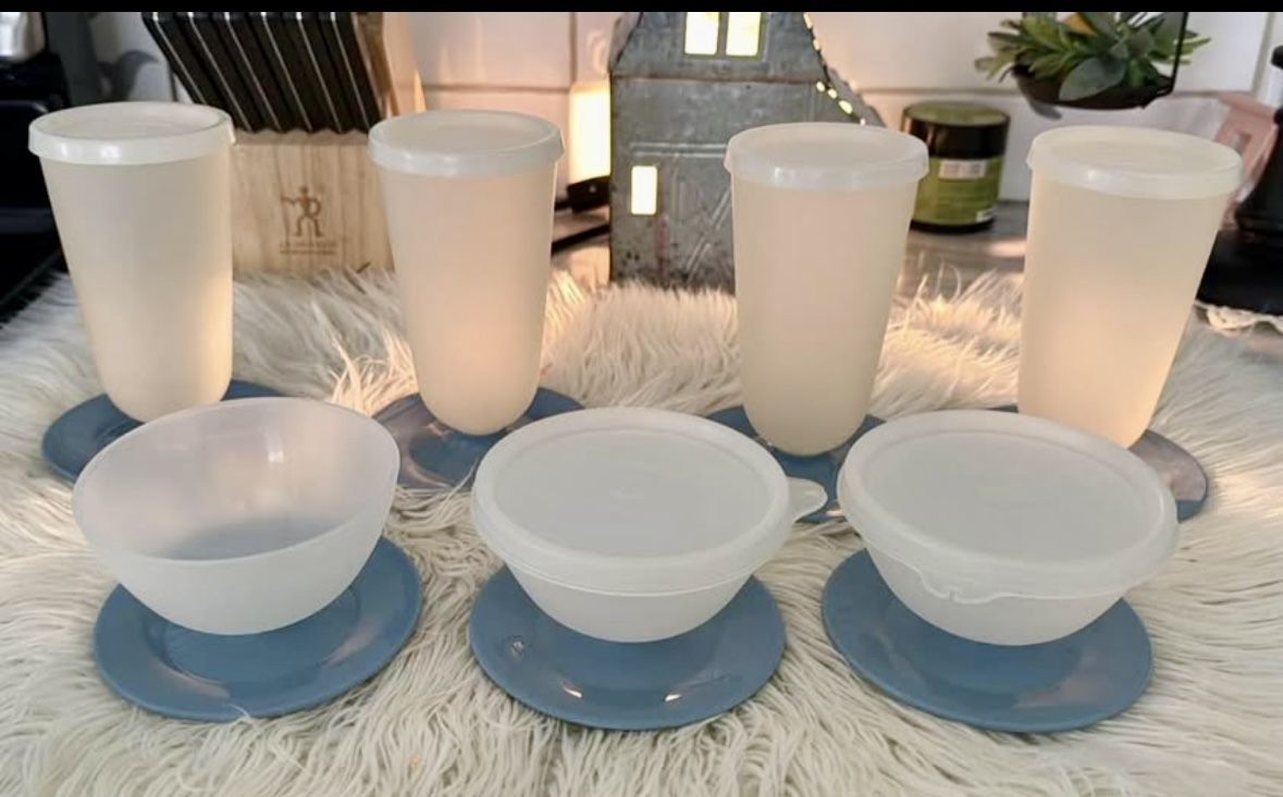 Tupperware Dessert Cups Cups sheer blue bases