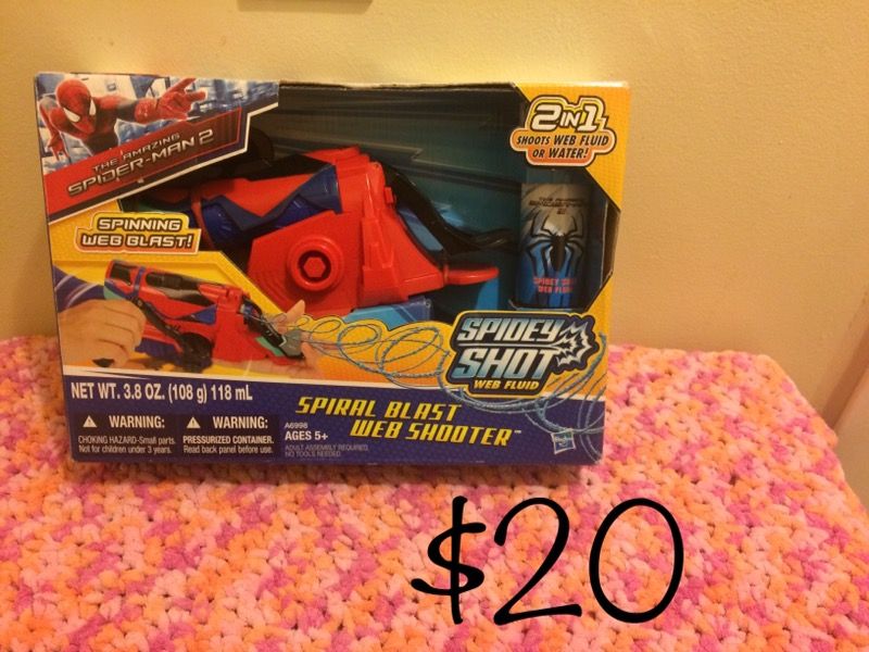 New Spider Man Spiral Blast Web Shooter