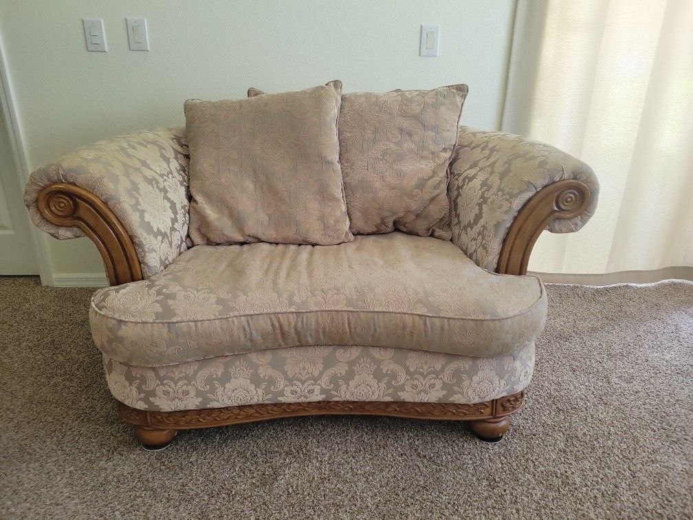 Loveseat With Ottoman