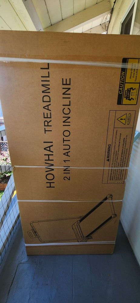 Howhai Treadmill 2 In 1 Auto Incline Brand New!