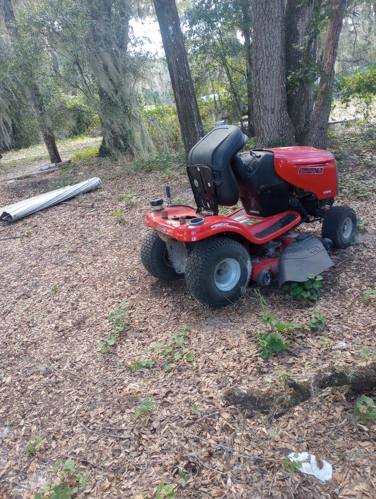Snapper Lawn Tractor 