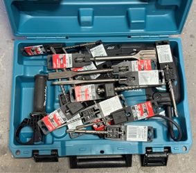 Makita AVT Rotary Hammer with Bits and Case