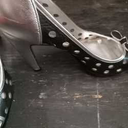 Jessica Simpsons heels