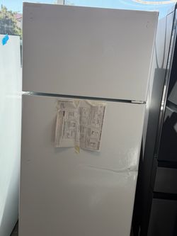 Ge apartment size fridge