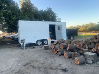 Food trailer