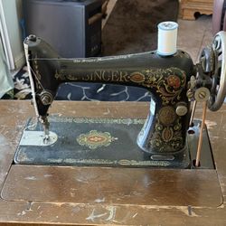 Singer Sewing Machine