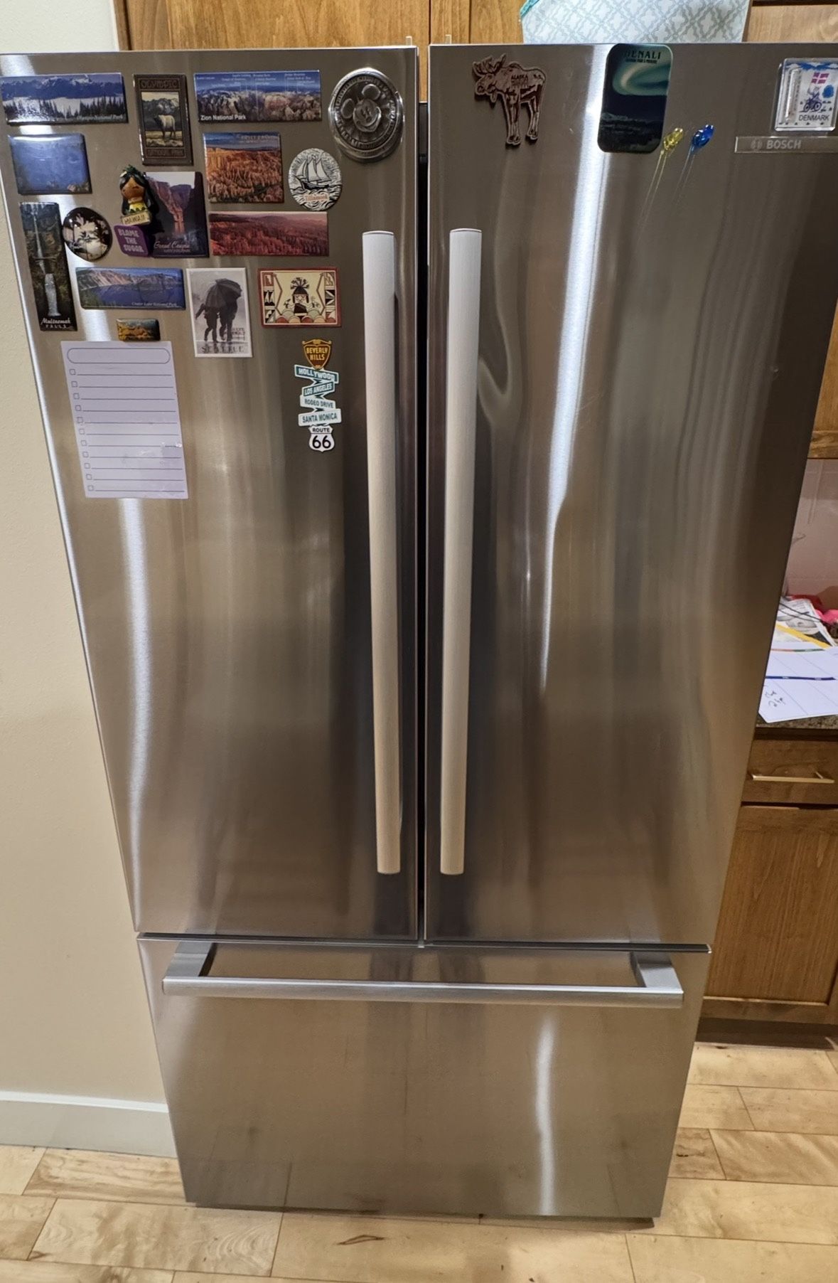 Bosch 800 Series French Door Refrigerator – B36CT80SNS $2,500 | Excellent Condition
