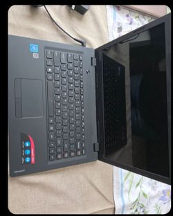 Lenovo Laptop with the bag