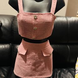 Nice 2 piece top and mini skirt