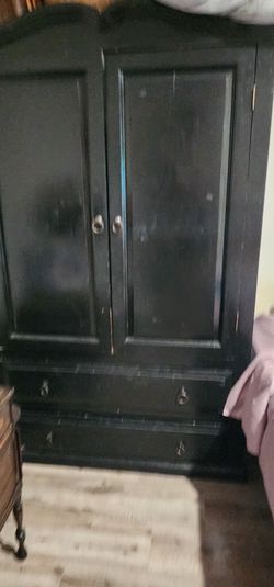 Solid wood dresser