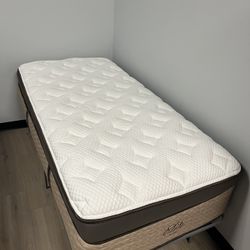 Twin Long Helix Mattress