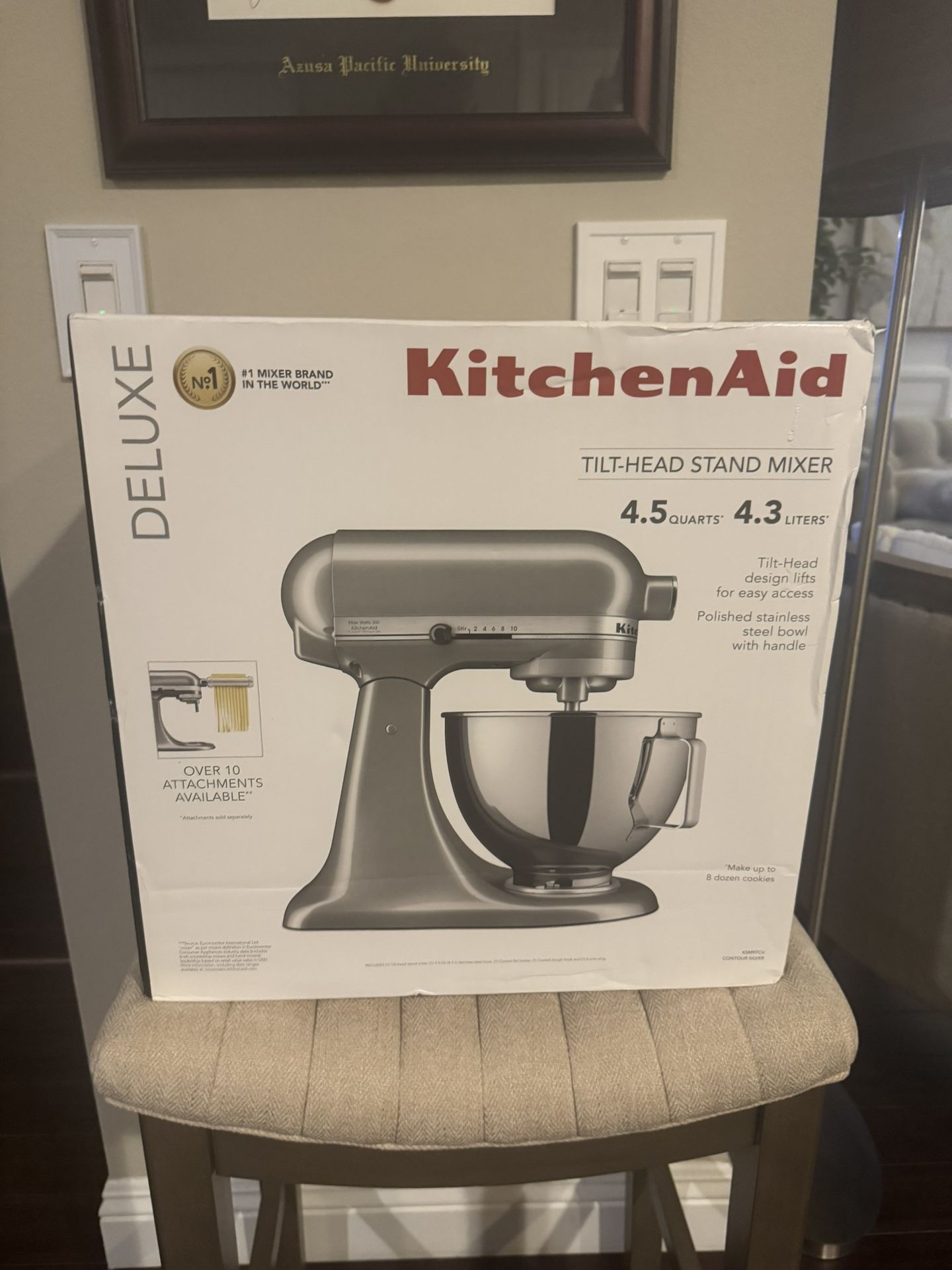 KitchenAid 4.5 Quart Stand  Mixer - Contour Silver