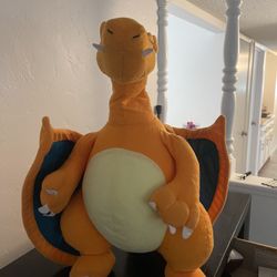 Pokémon - Charizard Stuffed Animal