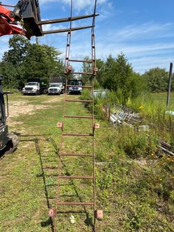 heavy duty steel ladder