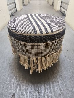 Pouf Ottoman