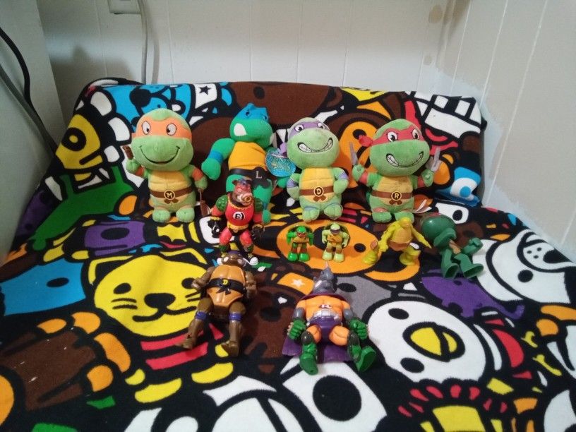Teenage Ninja Mutent Turtles Lot Of 11 Action Figure