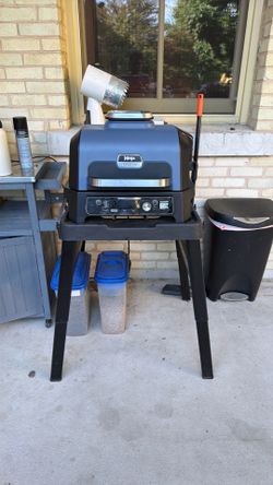 Ninja Woodfire Connect Pro XL with Ninja table