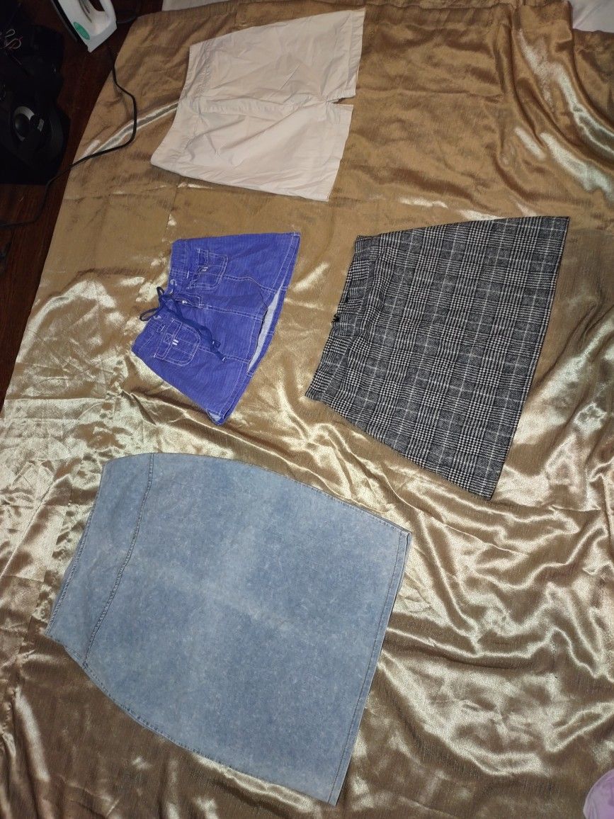 WOMANS SKIRTS