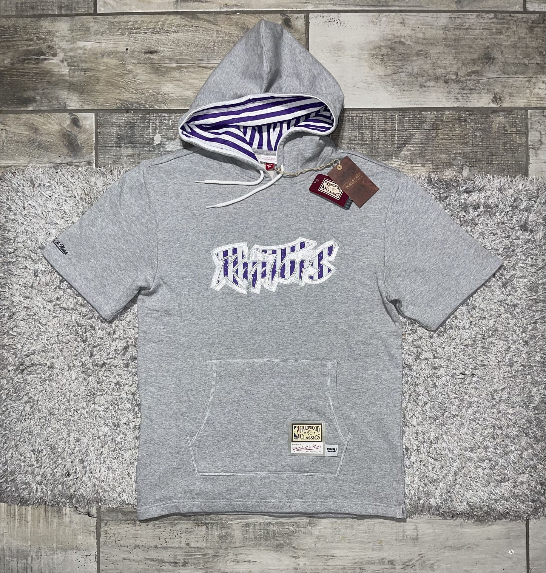 Toronto Raptors Mitchell & Ness Short Sleeve Hoodie