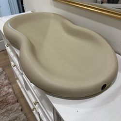 Keekaroo Peanut Changing Pad