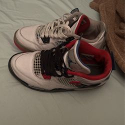 Jordan 4 “what the” size 7