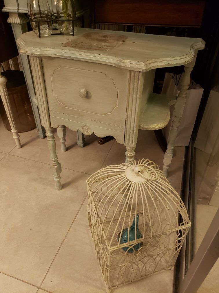 Small, hand painted lamp table with Queen Bee transfer