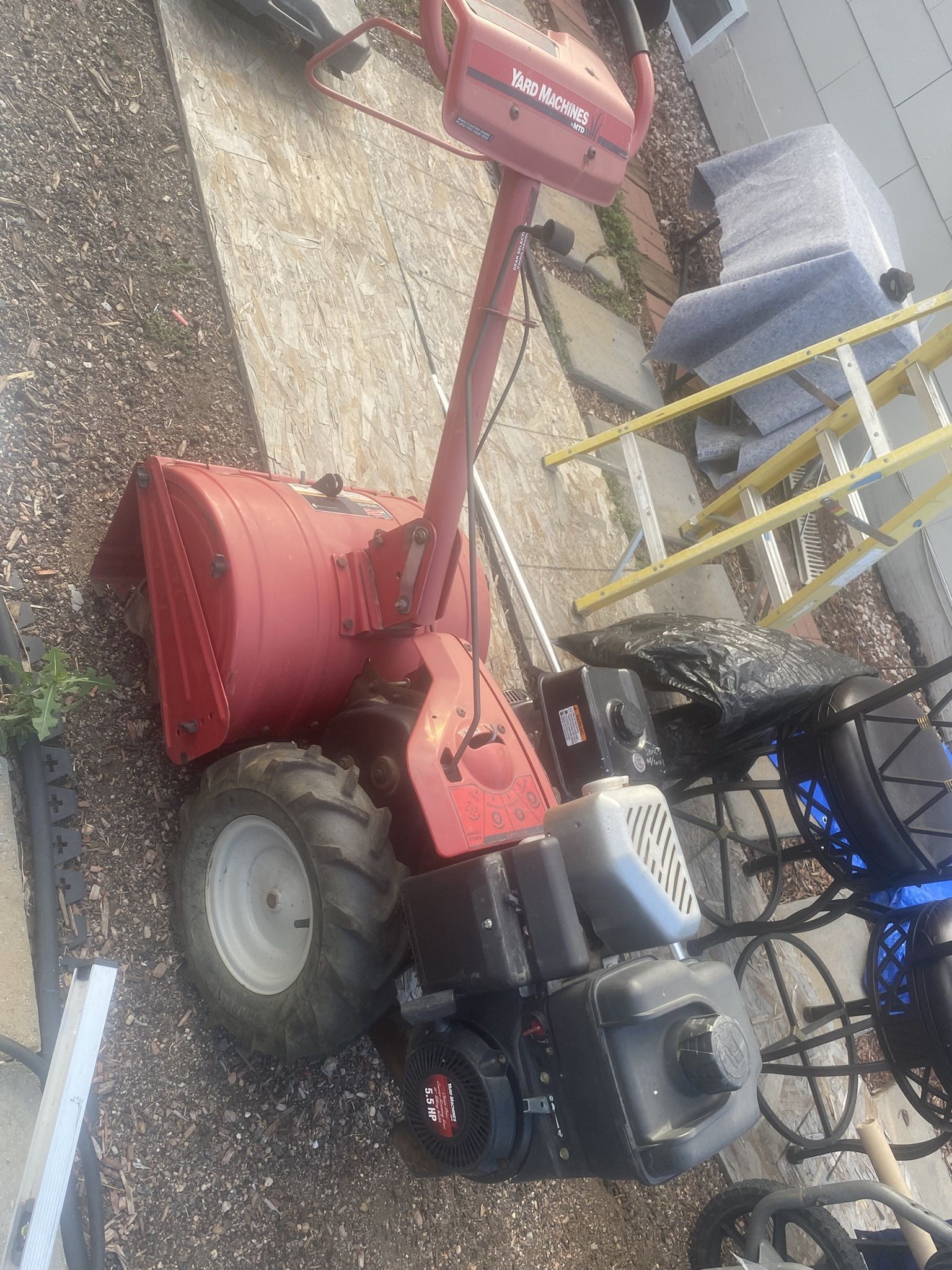 YARD MACHINE MTD 5.5-H.P. Rototiller