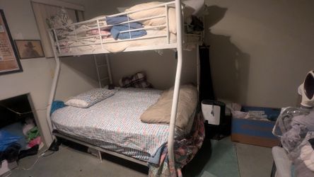 Bunk bed full and single with mattress