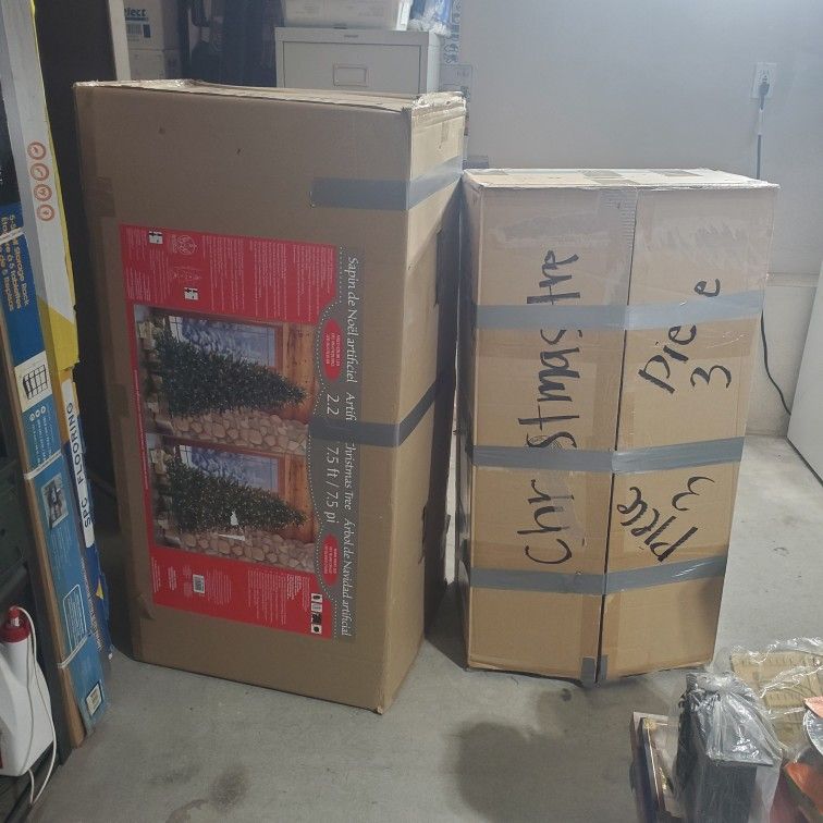 π 7.5ft Pre-Lit Christmas Tree β Multicolor LEDs, Used Twice