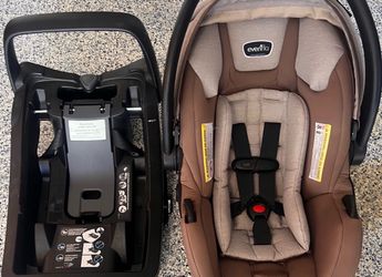 Evenflo- car seat and base