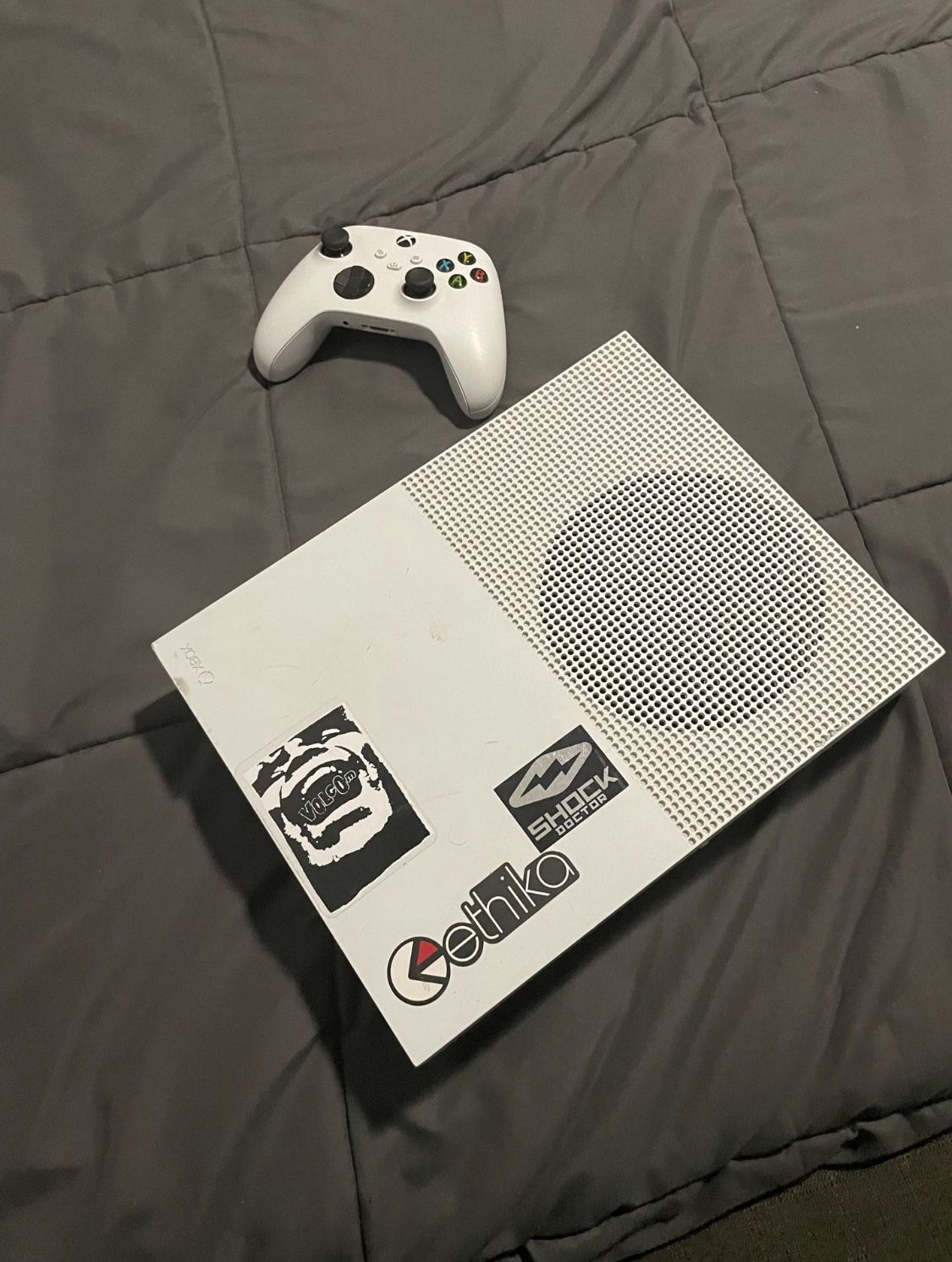 Xbox One S