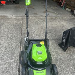 Lawn mower- Greenworks 40V 20" Brushless Push Lawn Mower with 4.0 Ah Battery & Quick Charger (contact info removed)VT