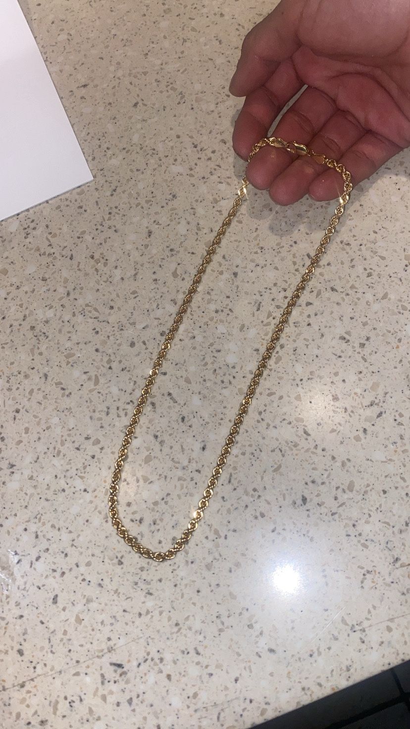 10k Thick Gold Chain 18inch