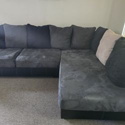 2 Piece Sectionals 