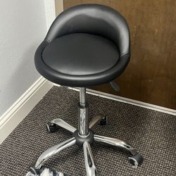 Saddle 