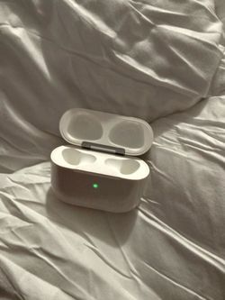 AirPods 4 Case Only