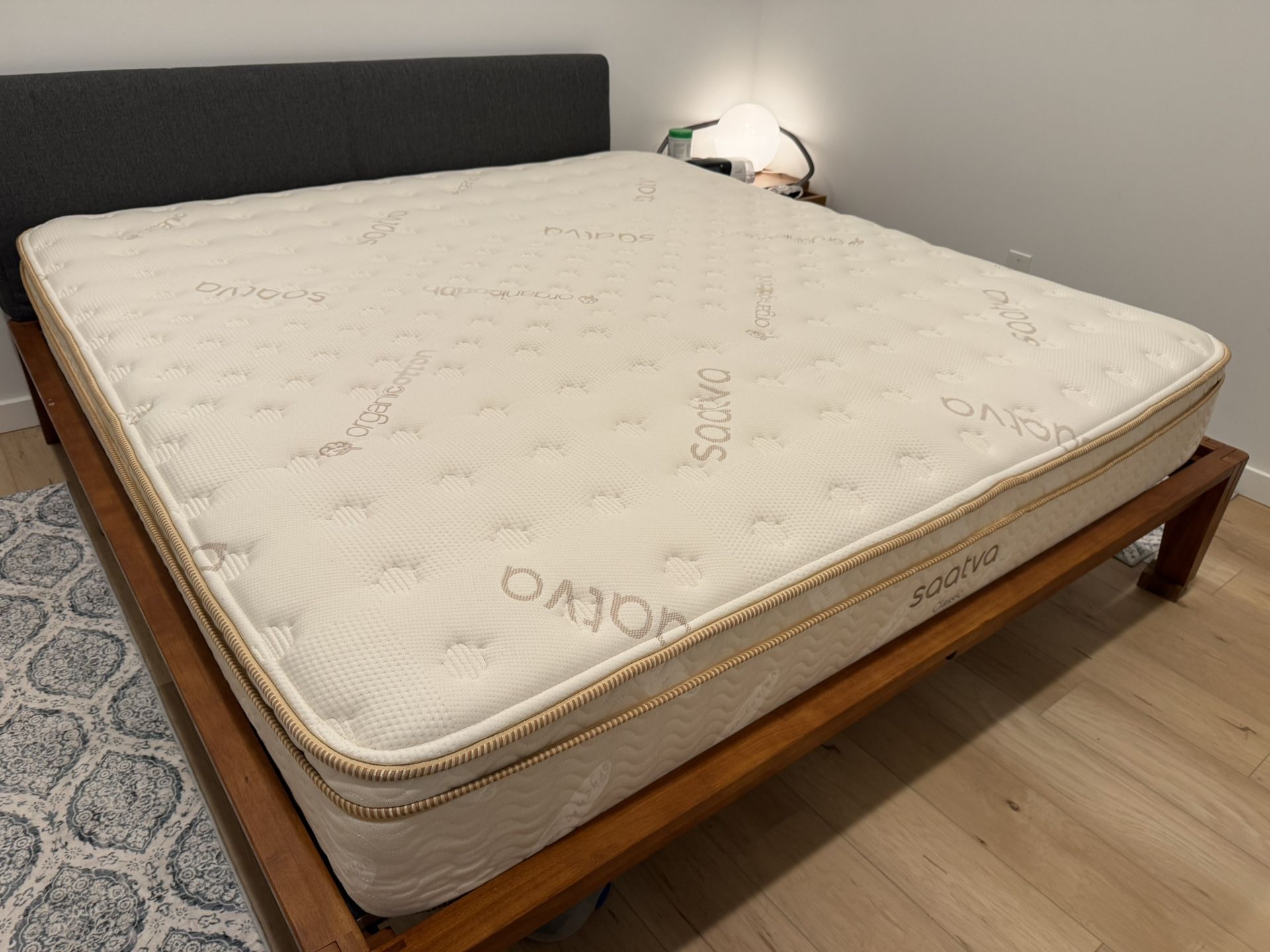 Like New Saatva Classic Luxury Firm 11.5" King Mattress