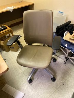 Office chair desk chair