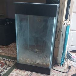 Aqueon 15gal Aquarium w/ Light