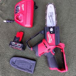 Milwaukee M12 Hatchet Battery 4.0 N Charger
