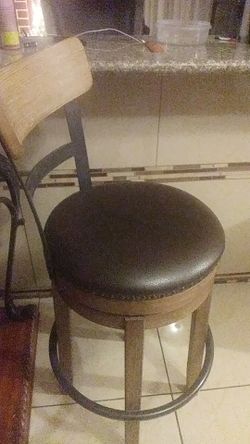 Barstool signature ashley