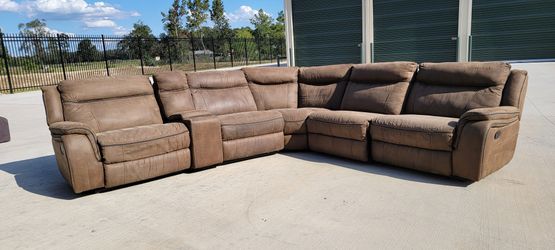 Recliner Sectional